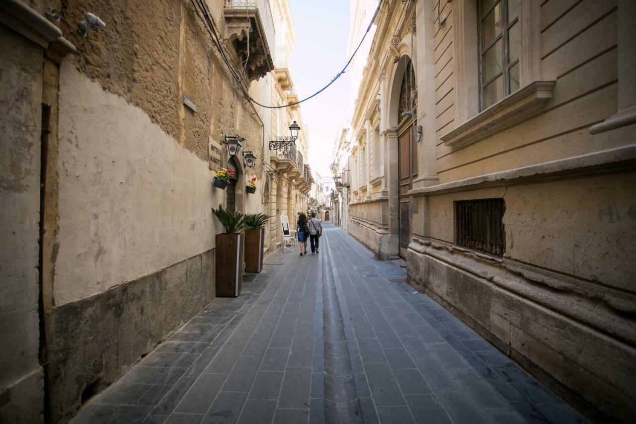 Ortigia Casa Fab Apartment Syracuse Bagian luar foto