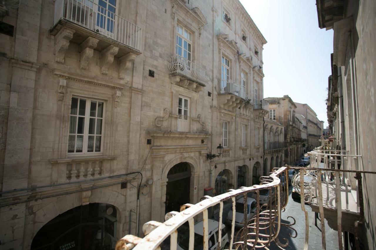 Ortigia Casa Fab Apartment Syracuse Bagian luar foto