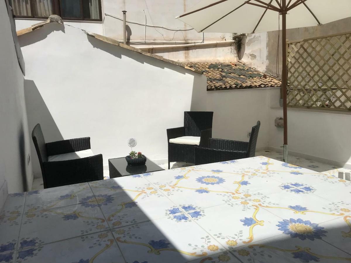 Ortigia Casa Fab Apartment Syracuse Bagian luar foto