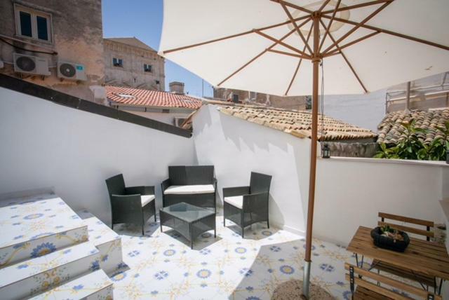 Ortigia Casa Fab Apartment Syracuse Bagian luar foto