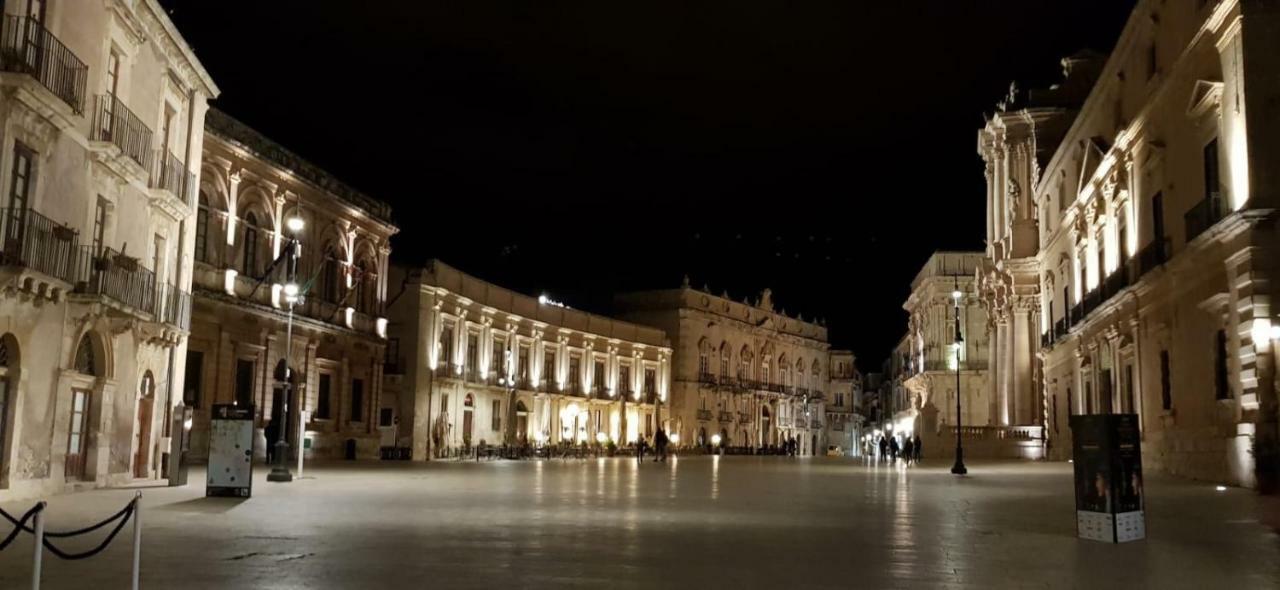Ortigia Casa Fab Apartment Syracuse Bagian luar foto